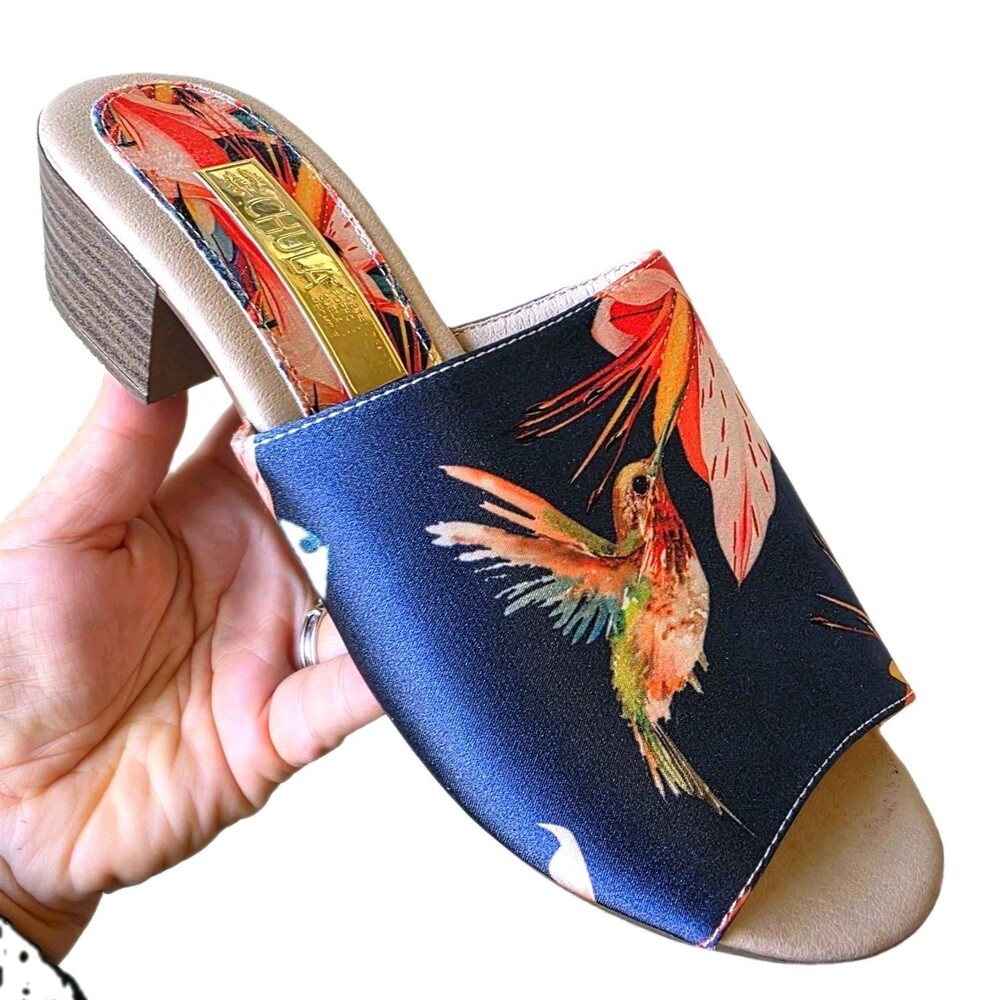 CHULA Moda Consciente mules Size 7.5 Navy Satin hummingbird floral print Mexico